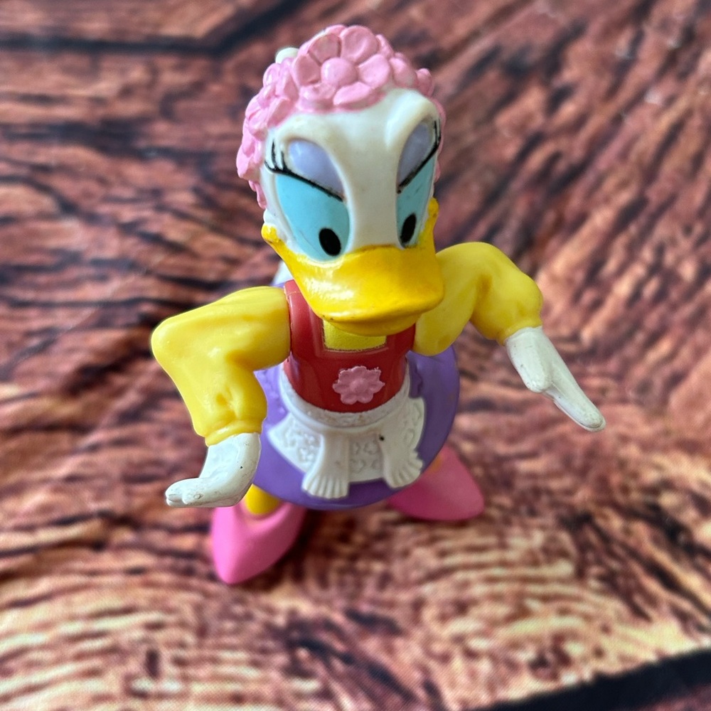Vintage‎ VTG 1993 Walt Disney World Epcot Center Daisy Duck Germany Figurine Toy